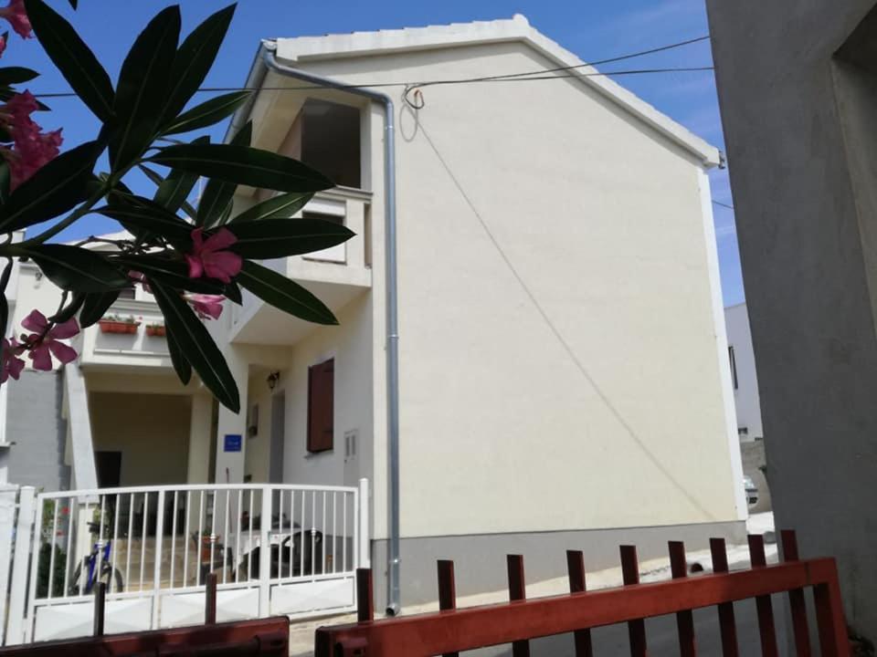 Apartment Dukic Sveti Filip i Jakov Ngoại thất bức ảnh