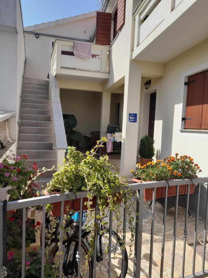 Apartment Dukic Sveti Filip i Jakov Ngoại thất bức ảnh